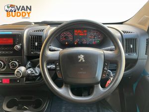 Peugeot Boxer Boxer 2.2 BlueHDi 335 S Luton Van - Image 4