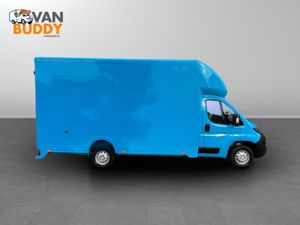 Peugeot Boxer 2.2 BlueHDi 335 S Luton Van - Image 2
