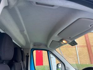 Peugeot Boxer 2.2 BlueHDi 335 S Platform Luton Van - Image 4