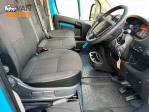 Peugeot Boxer 2.2 BlueHDi 335 Platform Luton Van - Image 2