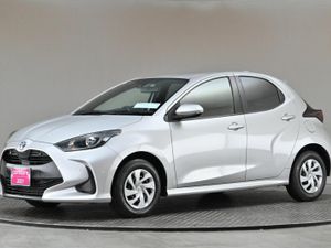 Toyota Yaris 1.5 PETROL HYBRID **9"ANDROID CAR PLA - Image 4