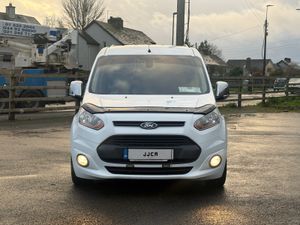 ABSOLUTELY IMMACULATE LWB TRANSIT CONNECT - Image 2