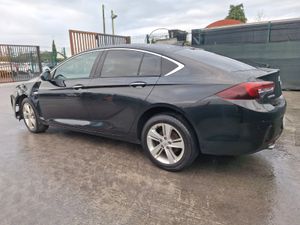 172 Opel Insignia  Grand Sport  170bhp  2.0 Tdi - Image 4