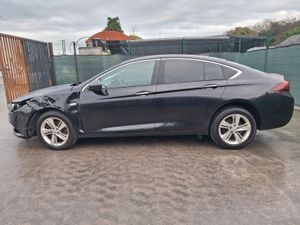 172 Opel Insignia  Grand Sport  170bhp  2.0 Tdi - Image 3