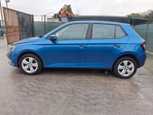 152 Skoda Fabia  Ambition  1.2 Tsi - Image 4
