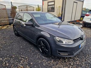 2013 Volkswagen Golf 1.6TDI R-LINE KIT - Image 3