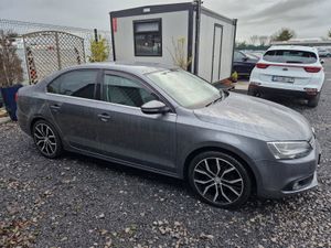 2014 Volkswagen Jetta 1.6 TDI DSG HIGHLINE - Image 4