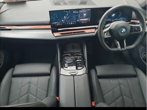 BMW 5-Series 530e M Sport Pro - Image 4