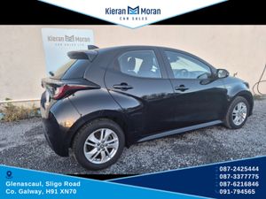 Toyota Yaris HYBRID AUTO 4DR - Image 4