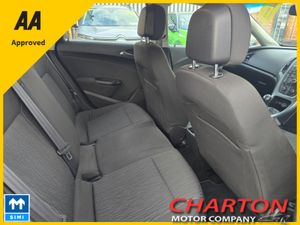 Opel Astra SALOON 1.6 CDTI 110PS 4DR - Image 3