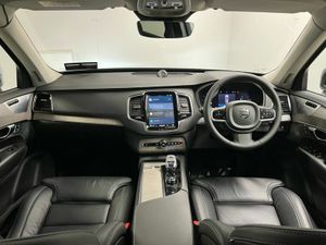 Volvo XC90 T8 Ultimate Recharge AWD 455BHP - MASSI - Image 4
