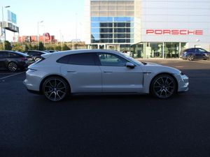 Porsche Taycan Taycan Sport Turismo - Image 4