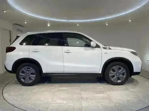 Suzuki Vitara 1.4 Boosterjet Mild Hybrid Motion 5 - Image 4