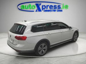 Volkswagen Passat 2.0 ALLTRUCK TDI 4MOTION - Image 3