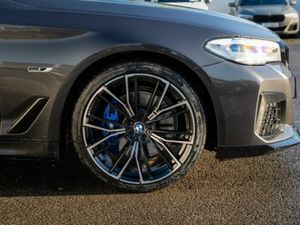 BMW 5-Series 530E M SPORT - Image 4