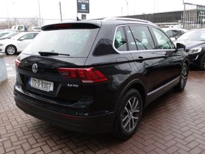 2.0TDI COMFORTLINE 115BHP 5DR ESTATE WITH PAN ROOF - Image 4