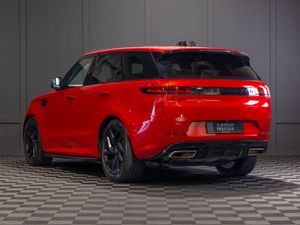 242 Range Rover Sport P460e Dynamic HSE - Image 4
