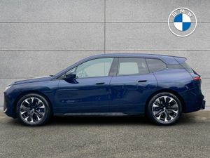 BMW iX xDrive45 M Sport LCI - Image 4