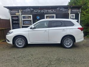 Mitsubishi Outlander 2.4 JURO PHEV 4WD - Image 4