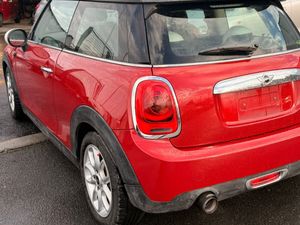Mini cooper red 1.49 L - Image 2