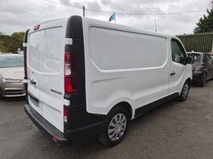 Renault Trafic 2015 SWB Business - Image 3
