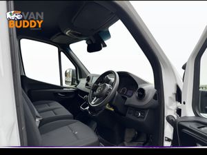 Mercedes-Benz Sprinter 2.0 315Cdi Luton Box Van - Image 4