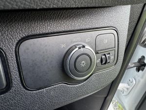 Mercedes-Benz Sprinter 2.0 315di Luton Box Van - Image 2
