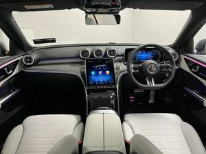 Mercedes-Benz E-Class 200d AMG - 18 Inch Alloys - - Image 4