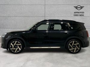 Mini Countryman SE ALL4 - Image 3