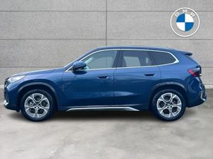 BMW iX1 eDrive20 xLine - Image 3