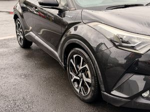 TOYOTA CHR 2017 BLACK - Image 2