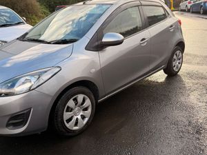 MAZDA DEMIO 2014 SILVER - Image 2