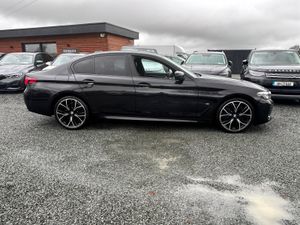 211 BMW 530E M SPORT LCI IN SAPPHIRE BLACK - Image 3