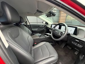 EV6 Long Range - 500km - Low mileage - Image 2