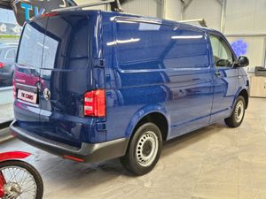 19  VOLKSWAGEN TRANSPORTER T6 2.0 DIESEL W/AIR CON - Image 4