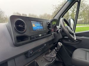 Mercedes-Benz Sprinter 5.2m (17ft) Dropside - Image 4