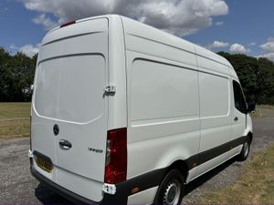 Mercedes-Benz Sprinter Panel Van 5dr RWD L2 - Image 3