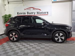 Volvo XC40 T4 PLUS DARK RECHARGE AUTOMATIC **ONE O - Image 4
