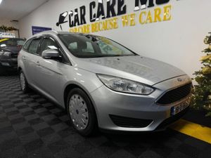 Ford Focus 1.5 TDCI Style Econ 105PS 5DR - Image 2