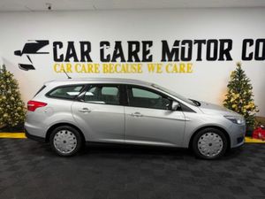 Ford Focus 1.5 TDCI Style Econ 105PS 5DR - Image 3