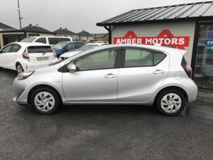 2020 TOYOTA AQUA AUTO - Image 4