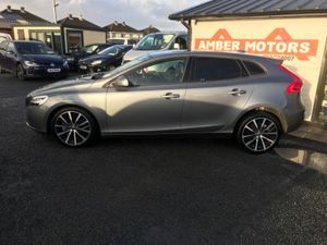 2018 VOLVO V40 D4 AUTOMATIC - Image 4