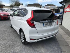 191 HONDA FIT HYBRID - Image 4