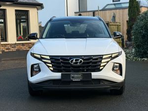 Stunning 212 Hyundai Tucson Executive 2 Tone Roof! - Image 2