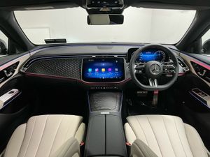 Mercedes-Benz E-Class 300de AMG - 19 Inch Alloys - - Image 3