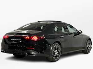 Mercedes-Benz E-Class 300de AMG - 19 Inch Alloys - - Image 4