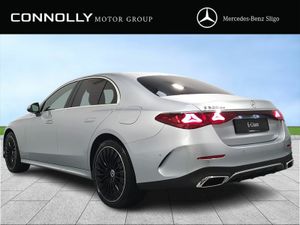 Mercedes-Benz E-Class 300 DE - Premium - Leather P - Image 4