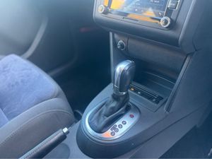 Volkswagen Touran 1.4i COMFORT LINE... AUTOMATIC.. - Image 4