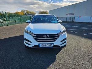 Hyundai Tucson 1.7 CRDI, COMFORT MODEL, LOW MILEAG - Image 3