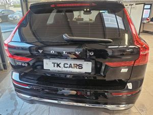 222 VOLVO XC60 PETROL HYBRID CORE EDITION - Image 4